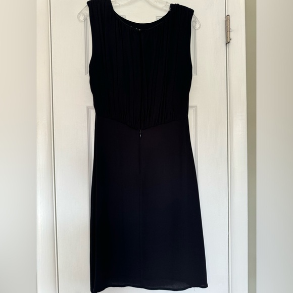 L'AGENCE | favorite LBD! SIZE 4 - Picture 3 of 9